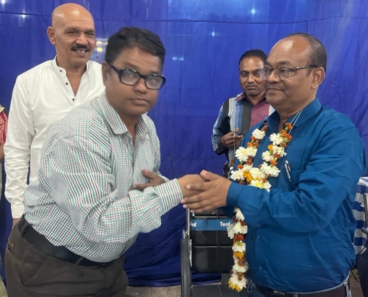 नगर पालिका का माल खाकर बड़े बाबू को चढ़ी चर्बी